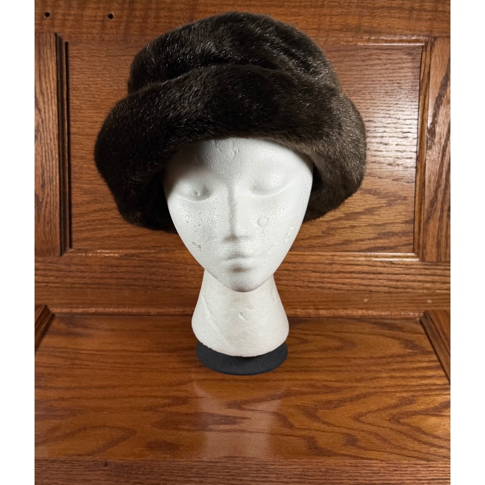 Betmar New York Faux Fur Pillbox Hat Brown Quilted Red Lining Vintage Style